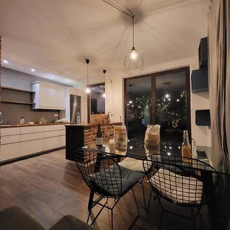 아파트 Modern With Sunny Terrace Chopin Airport *